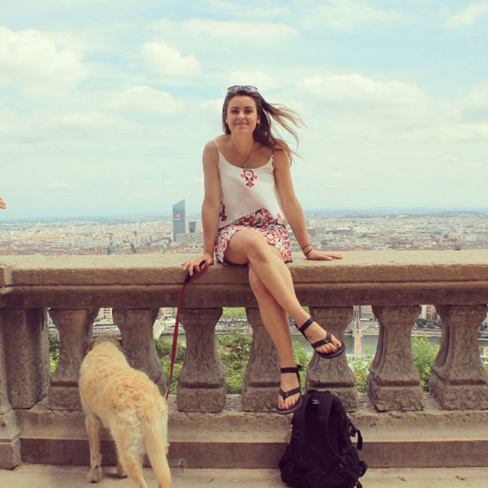 girl-restores-van-travels-with-dog-marina-piro-3 girl-restores-van-travels-with-dog-marina-piro-3