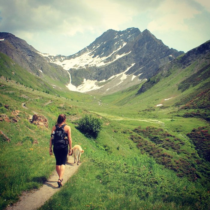 girl-restores-van-travels-with-dog-marina-piro-66 girl-restores-van-travels-with-dog-marina-piro-66