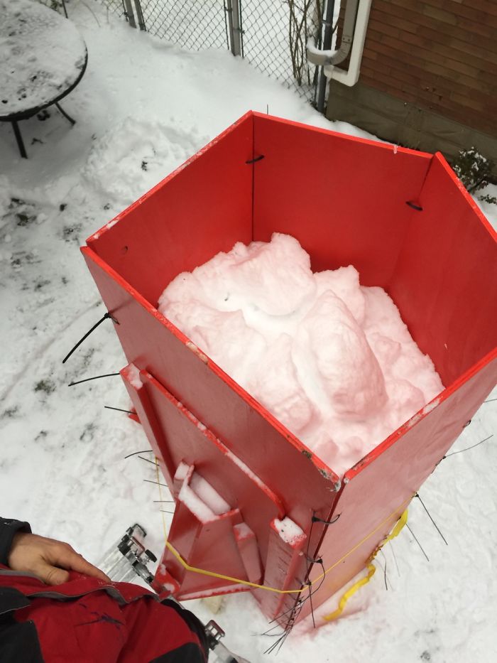 How To Make A Giant 8' Snow Sculpture How To Make A Giant 8' Snow Sculpture