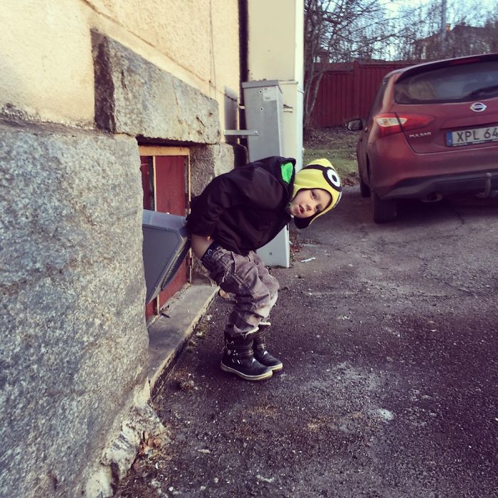 Son Ran Out To The Car Before Me, Found Him Like This "i'm Just Warming My But Abit Mum"