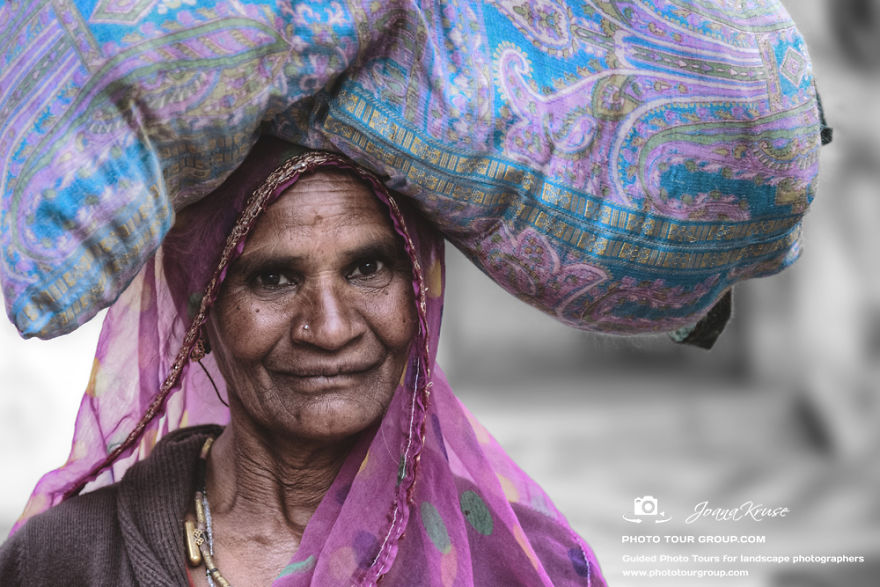 Fair Travelling: 8 Tips To Capture People With Your Camera With Respect