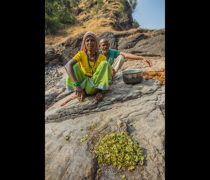 I Photographed "Natives" Of This Planet Earth In My Area Outskirts Of City