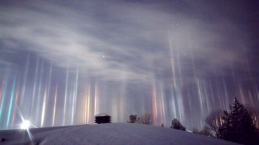 light-pillars-night-sky-ontario-timothy-joseph-elzinga-15