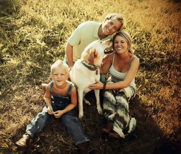 man-finds-dog-id-tag-dew-adventures-4 man-finds-dog-id-tag-dew-adventures-4