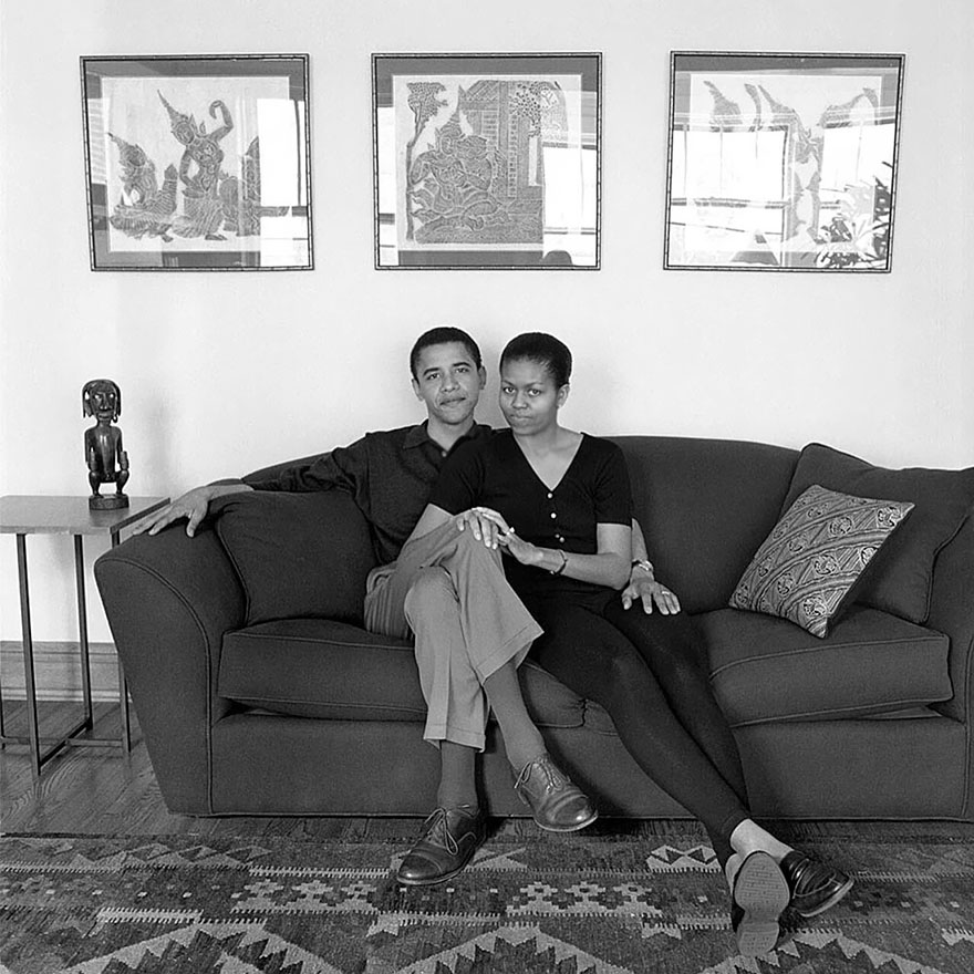 barack and Michelle on the couch 