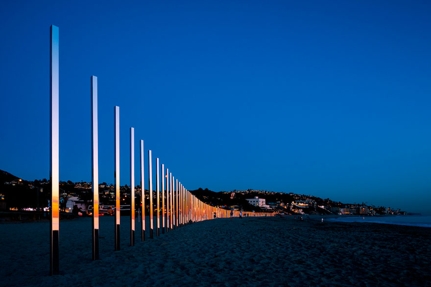 mirror-installation-quarter-mile-arc-phillip-k-smith-III-laguna-beach-1
