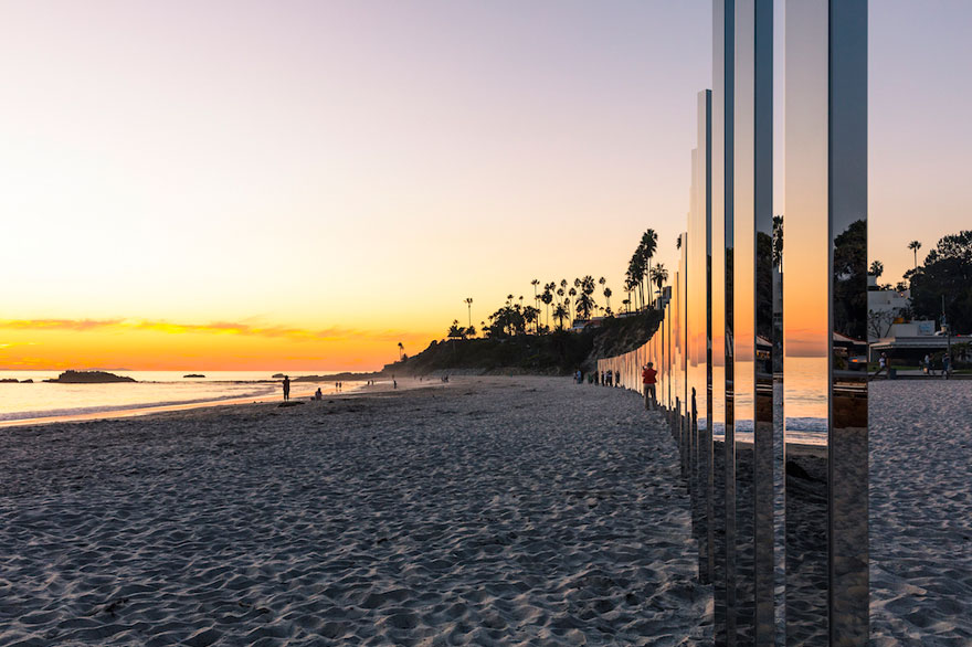 mirror-installation-quarter-mile-arc-phillip-k-smith-III-laguna-beach-4 mirror-installation-quarter-mile-arc-phillip-k-smith-III-laguna-beach-4