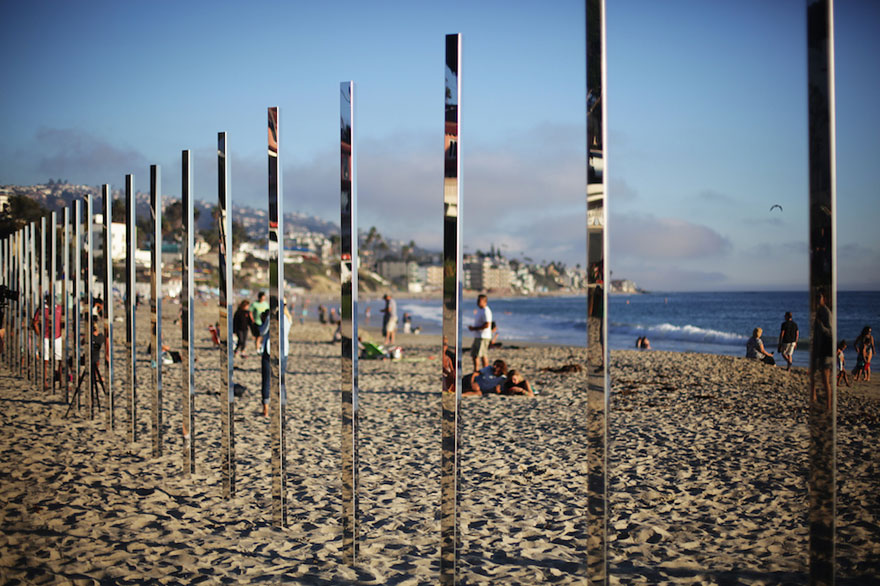 mirror-installation-quarter-mile-arc-phillip-k-smith-III-laguna-beach-7 mirror-installation-quarter-mile-arc-phillip-k-smith-III-laguna-beach-7