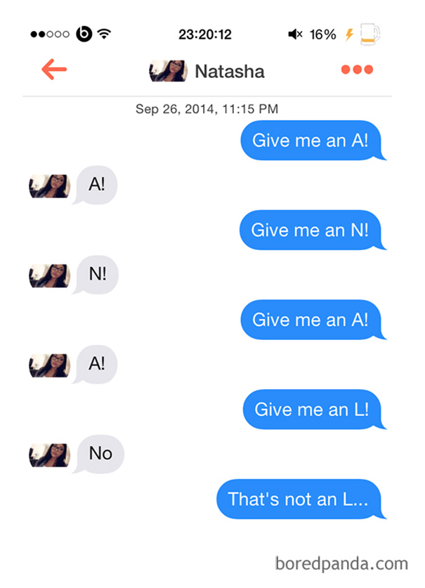 woman rejecting a man via text-message 
