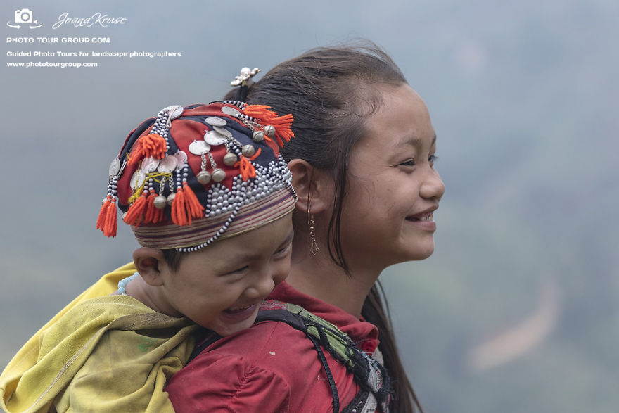 Fair Travelling: 8 Tips To Capture People With Your Camera With Respect Fair Travelling: 8 Tips To Capture People With Your Camera With Respect