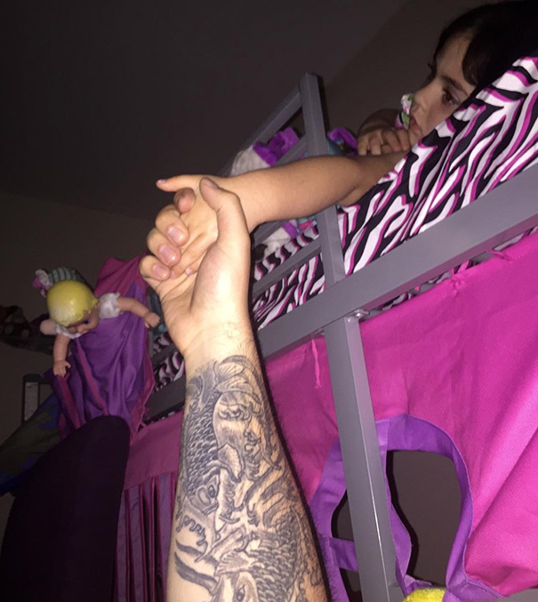 This Is What You Do When Your Daughter is Used To Snuggling You To Sleep But Since You’re A Gaint You Can’t Lay In Her Bed