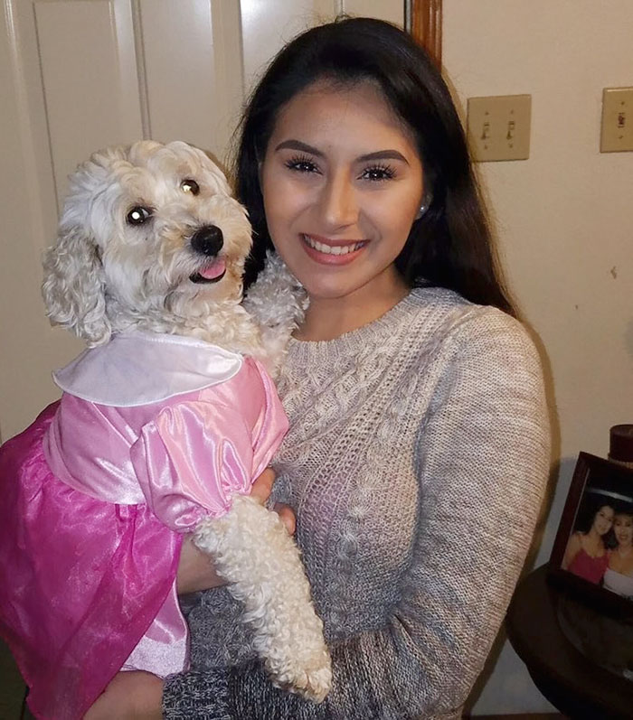 white-dogs-black-puppies-mocca-texas-3