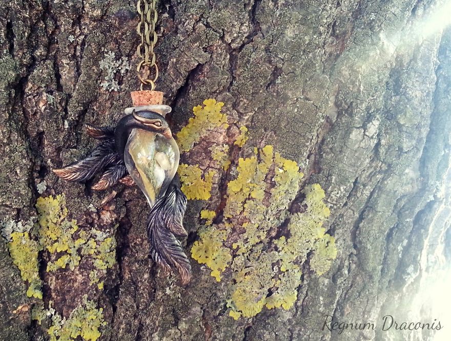 Adriatic Garden Vial With Handsculpted Bird