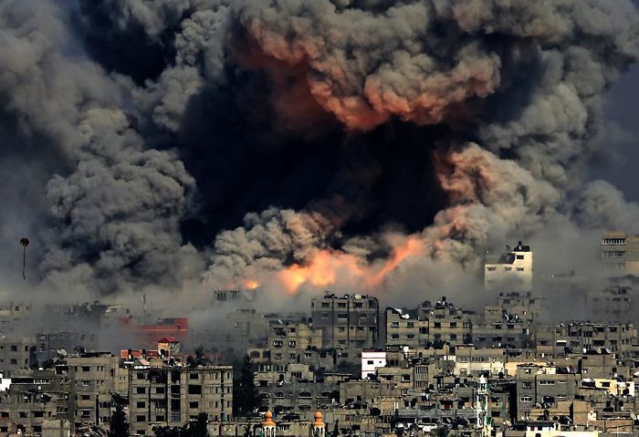 New Photo From Gaza Today Looks Like Actual Hell On Earth