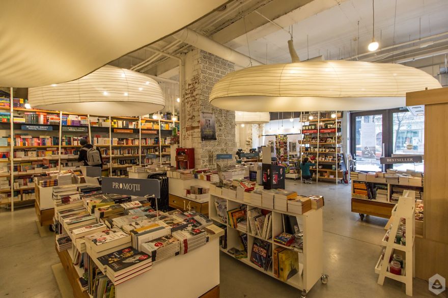 8 Dreamy Bookstores In Bucharest That Will Enhance Your Imagination