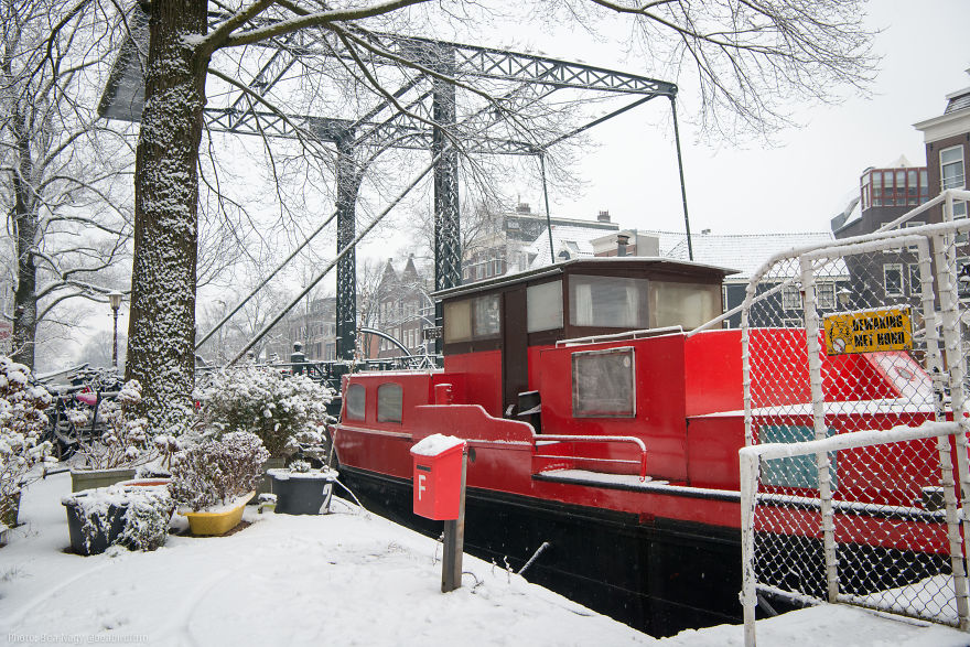 I Photographed Amsterdam Looking Like A Fairy Tale After A Snowfall I Photographed Amsterdam Looking Like A Fairy Tale After A Snowfall