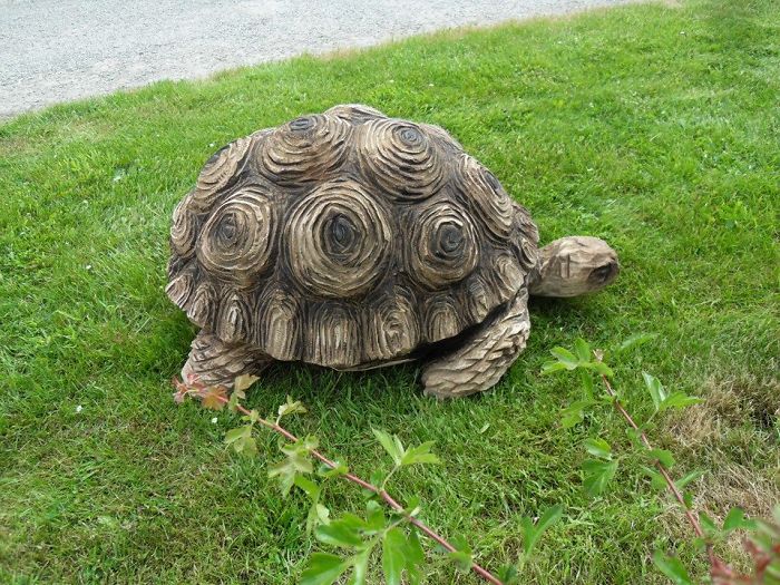 I Create Detailed Wooden Sculptures Carving Them With A Chainsaw