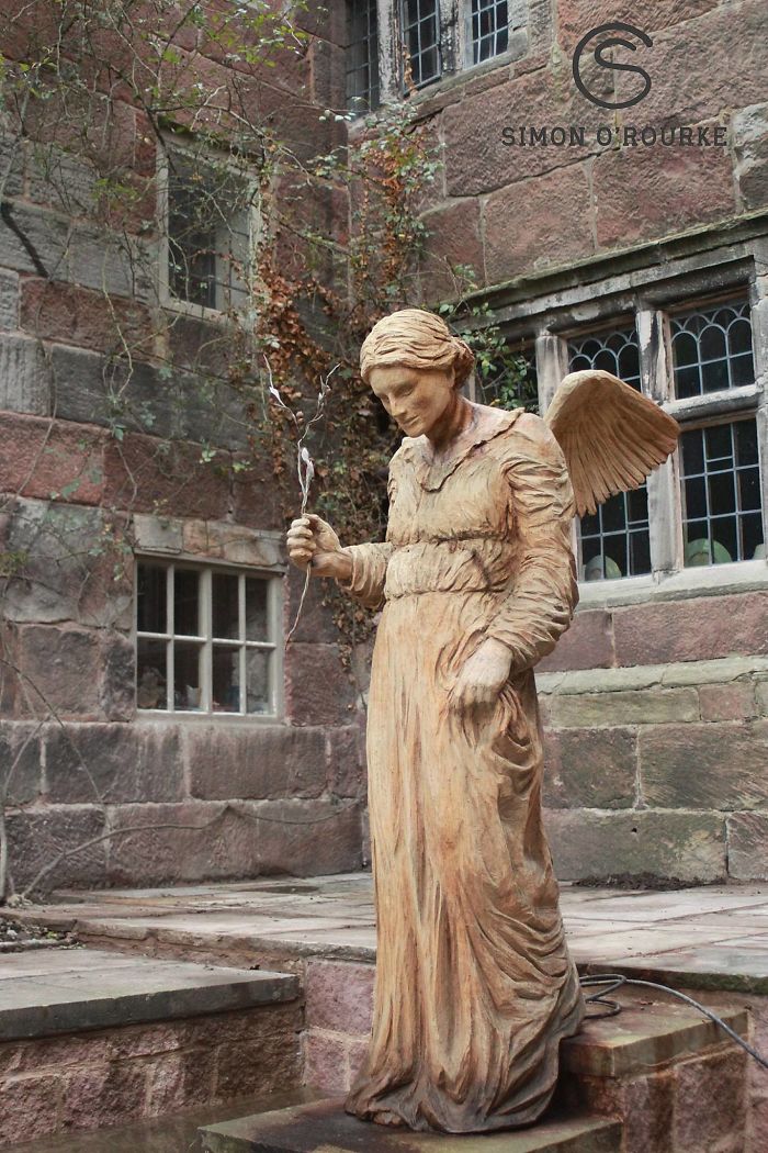 I Create Detailed Wooden Sculptures Carving Them With A Chainsaw