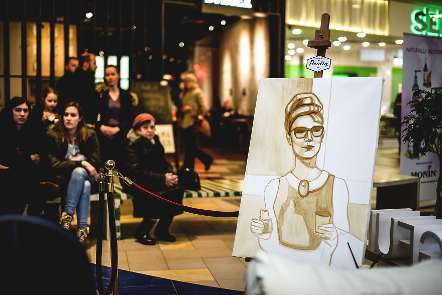 I Used 2 Coffee Cups To Bring Audrey Hepburn To Life On Paper