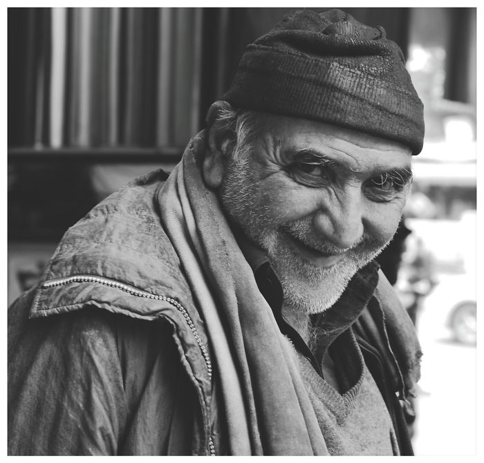 Faces Of Pakistan – We Travel Across Pakistan Photographing People To Show They Are Just Like Us.