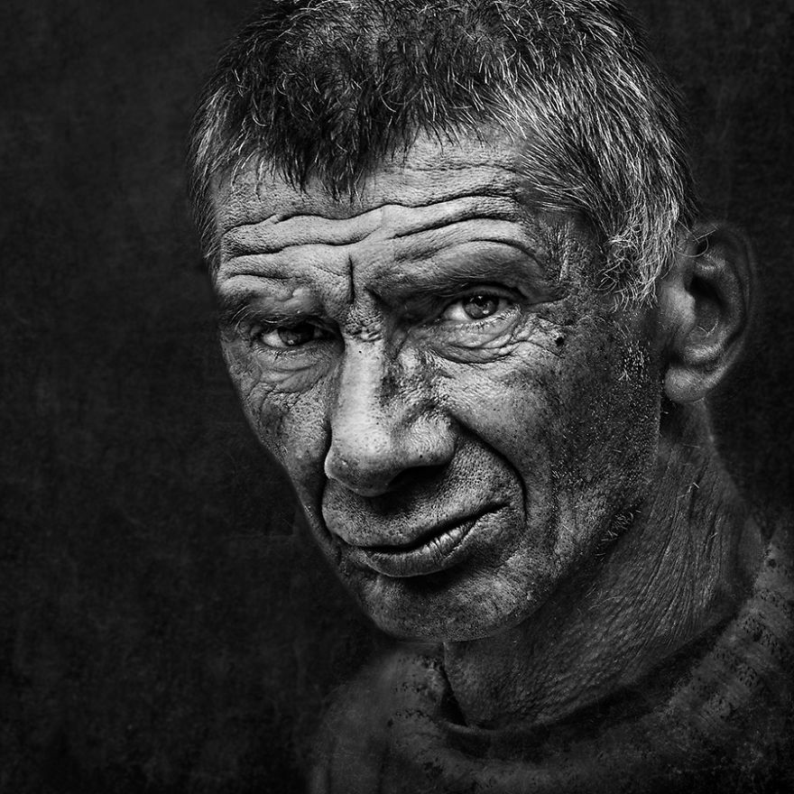 I Take Powerful Portraits Of People On The Streets