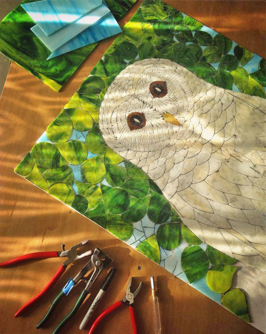 I Hand-Cut Thousands Of Pieces Of Glass To Create Beautifully Intricate Imagery I Hand-Cut Thousands Of Pieces Of Glass To Create Beautifully Intricate Imagery