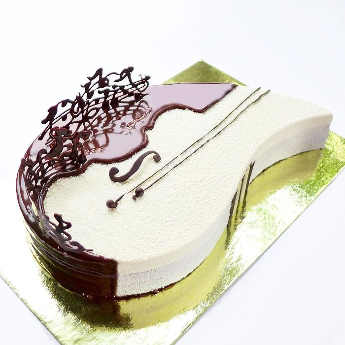 I Draw And Create My Own Chocolate World On The Mirror Glaze