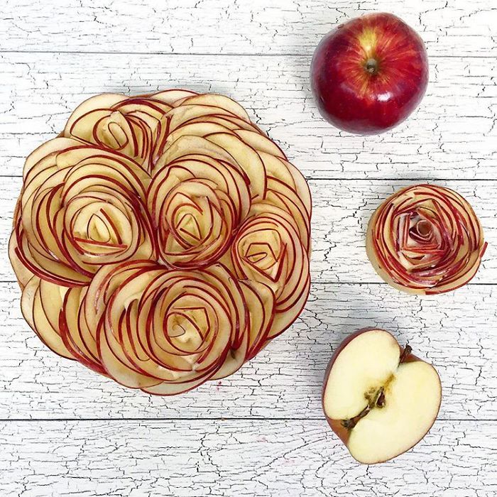 I Draw And Create My Own Chocolate World On The Mirror Glaze