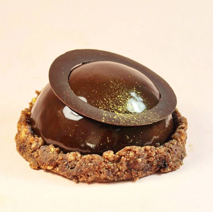 I Draw And Create My Own Chocolate World On The Mirror Glaze