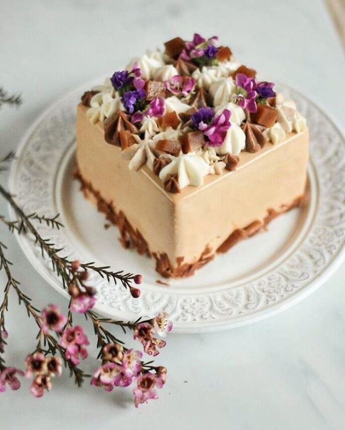 I Draw And Create My Own Chocolate World On The Mirror Glaze