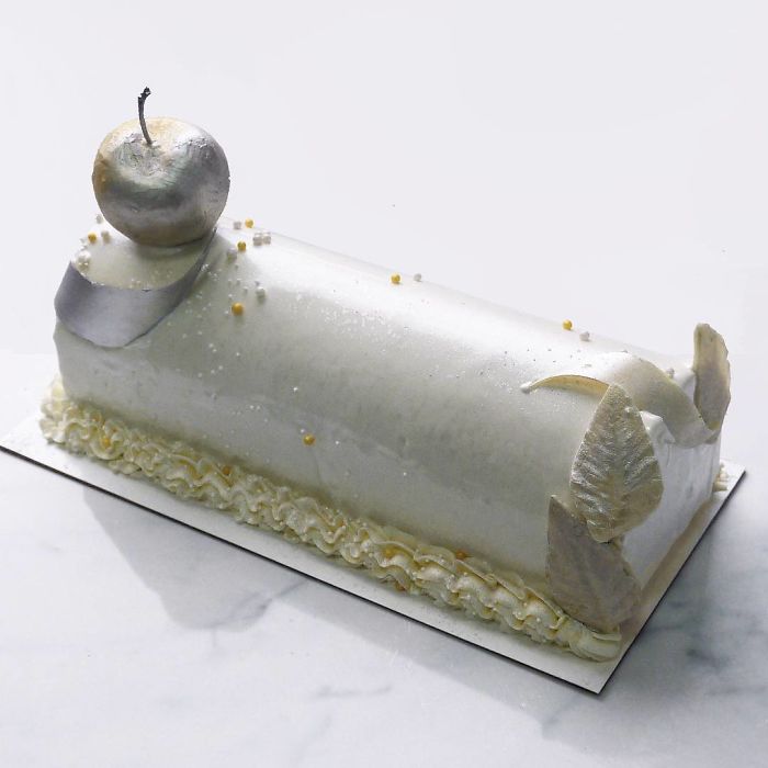 I Draw And Create My Own Chocolate World On The Mirror Glaze