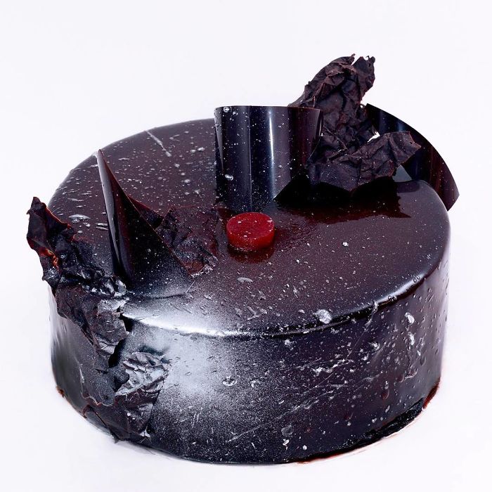 I Draw And Create My Own Chocolate World On The Mirror Glaze