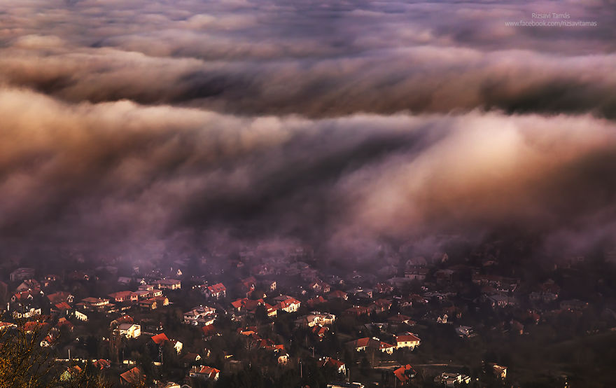 I Spent Four Years Capturing My Hometown When Its Covered By Fog