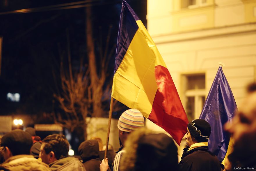 #rezist - Romania's Anti-Corruption Protests