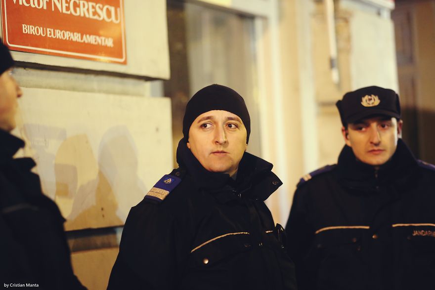 #rezist - Romania's Anti-Corruption Protests