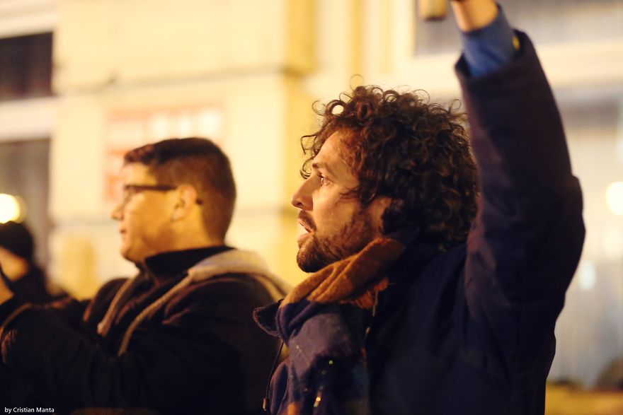 #rezist - Romania's Anti-Corruption Protests