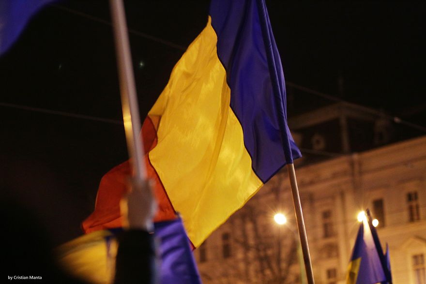 #rezist - Romania's Anti-Corruption Protests
