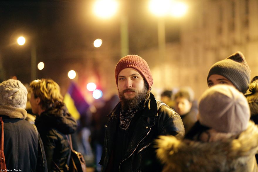 #rezist - Romania's Anti-Corruption Protests