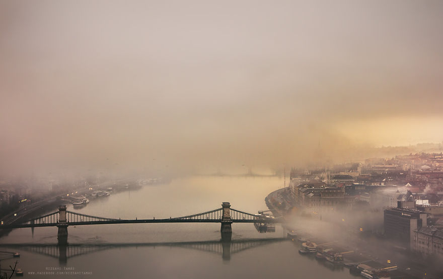 I Spent Four Years Capturing My Hometown When Its Covered By Fog