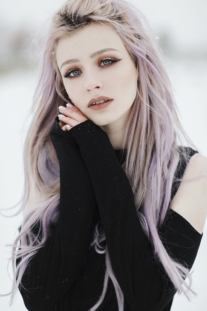 I Create These Dreamy Portraits Inspired By Blue Eyes