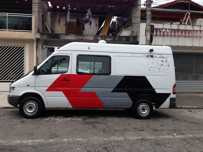 We Transformed A Military Police Car Into A Home On Wheels So That We Could Travel The World While Working We Transformed A Military Police Car Into A Home On Wheels So That We Could Travel The World While Working