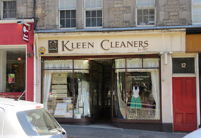 bride-reunited-missing-antique-dress-20 bride-reunited-missing-antique-dress-20