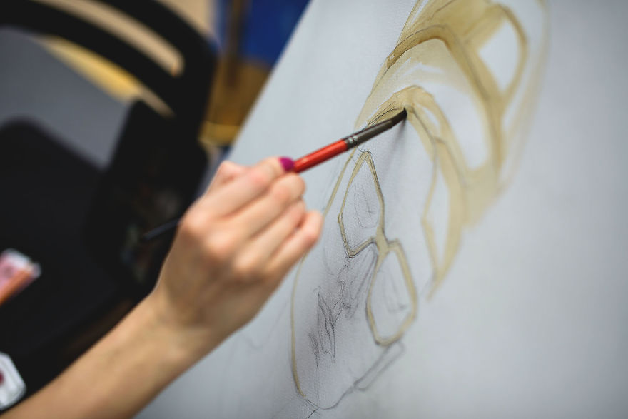 I Used 2 Coffee Cups To Bring Audrey Hepburn To Life On Paper I Used 2 Coffee Cups To Bring Audrey Hepburn To Life On Paper