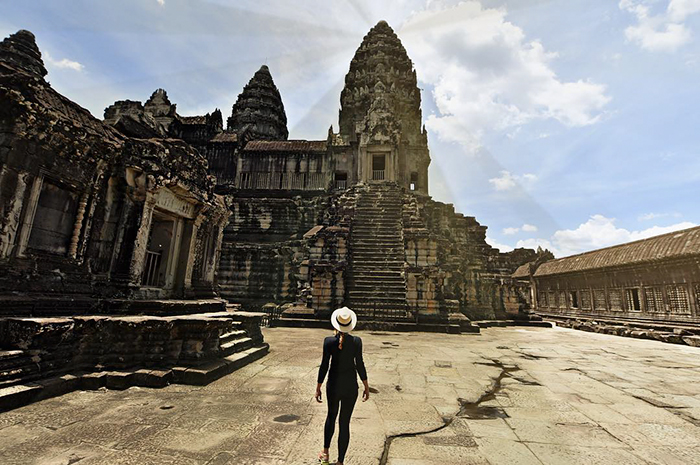 first-woman-visit-all-countries-cassandra-de-pecol-part2-6 first-woman-visit-all-countries-cassandra-de-pecol-part2-6