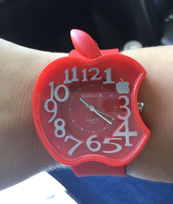 My Apple Watch From Last Christmas Was Stolen, My Boyfriend Got Me A Replacement This Year That Doesn't Have That Risk