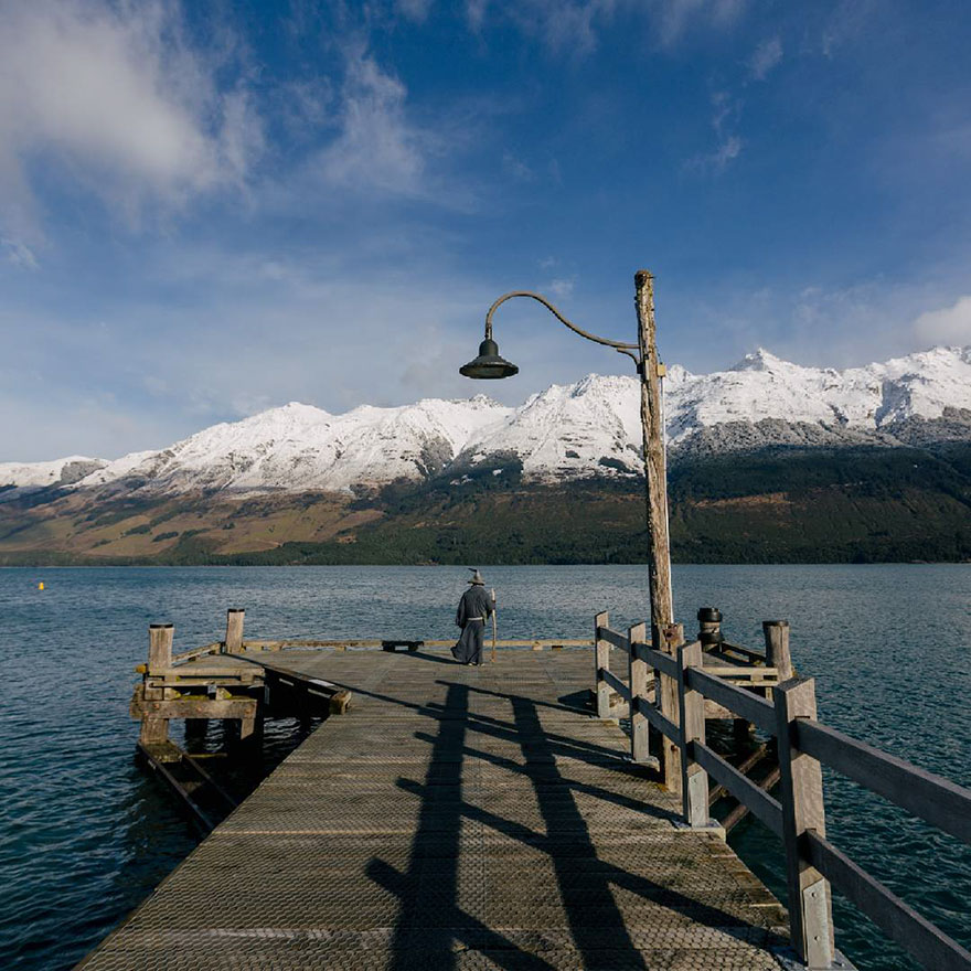 ‎gandalf The Guide‬