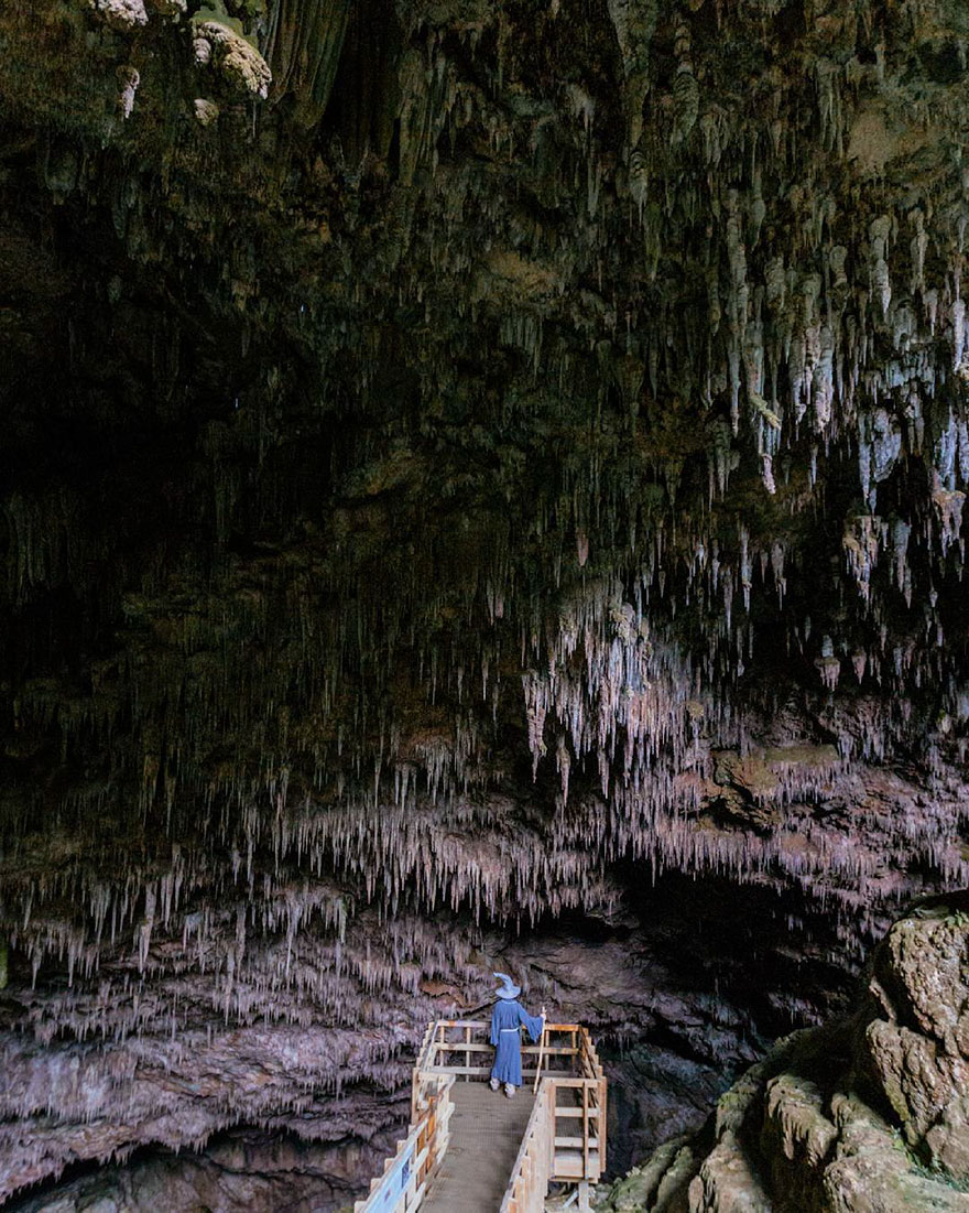 ‎gandalf The Guide‬