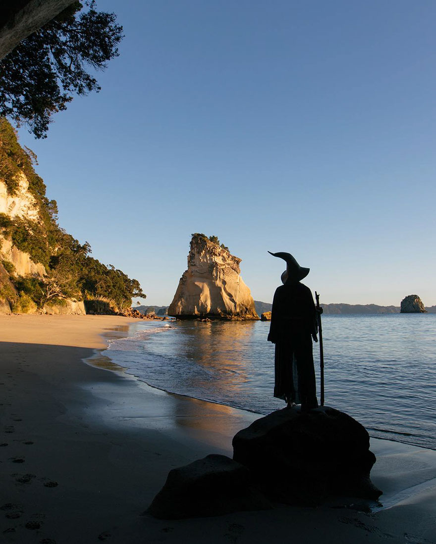 ‎gandalf The Guide‬