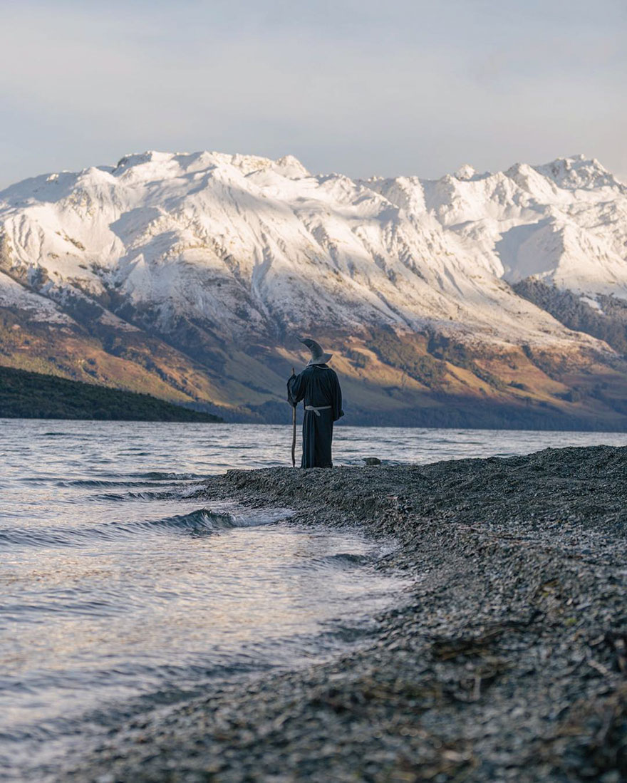 ‎gandalf The Guide‬