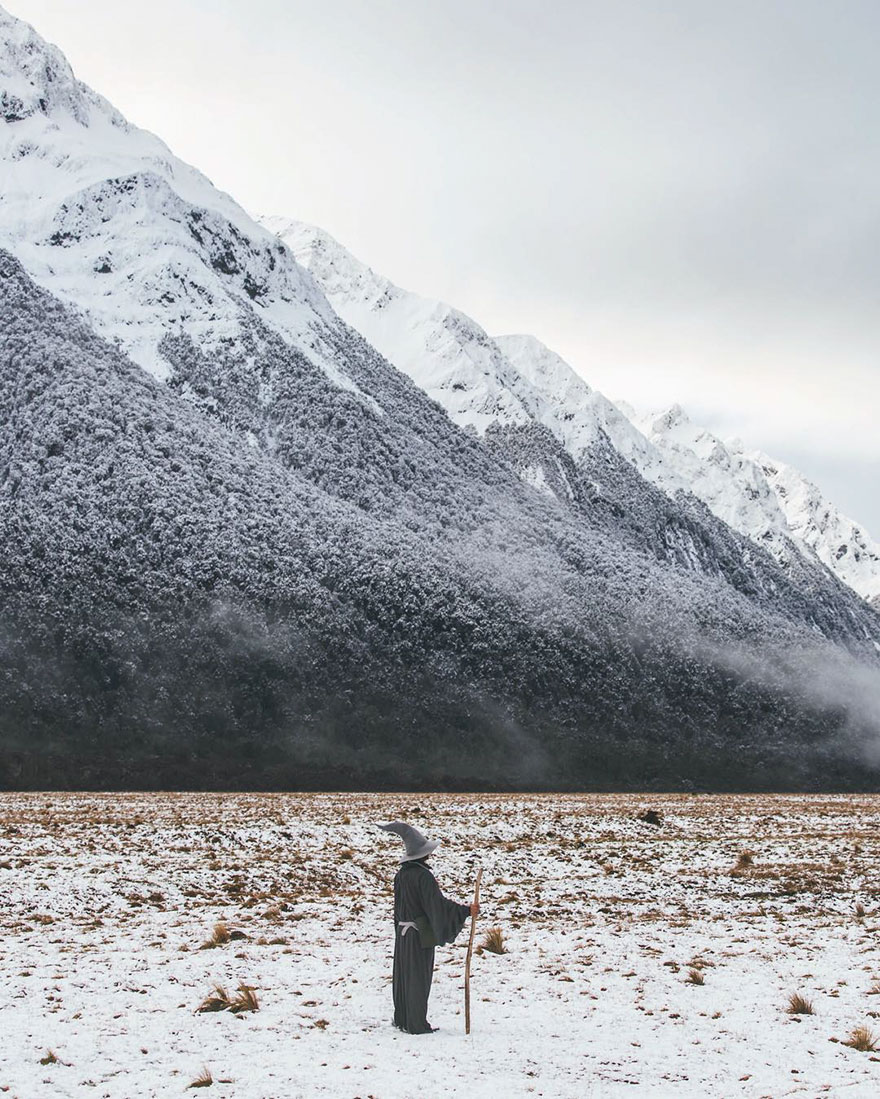 ‎gandalf The Guide‬